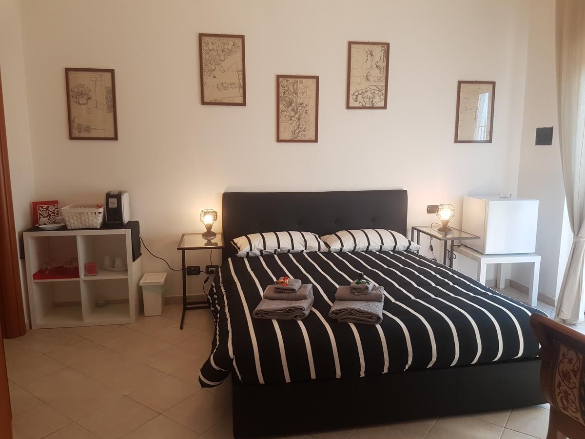 פיומיצ'ינו Leonardo Rome Holidays מראה חיצוני תמונה
